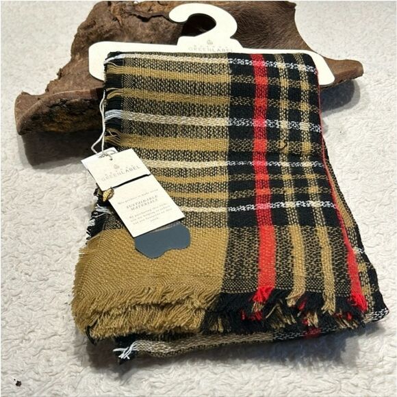 NWT Quagga Blanket Wrap in Saint Nick Tan - Picture 4 of 7